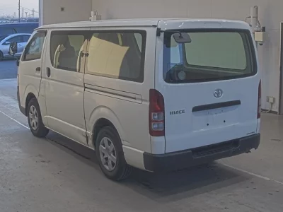 Toyota HIACE VAN  с аукциона в Японии