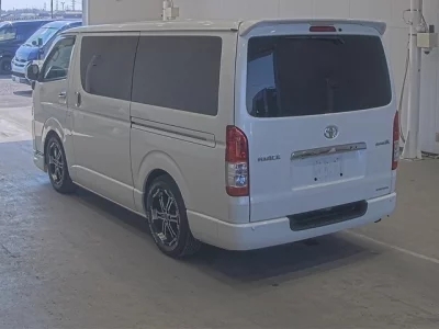 Toyota HiAce Van