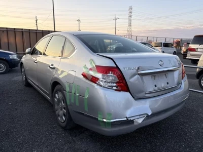 Nissan TEANA
