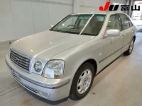 Toyota PROGRES лот № 3009 оценка R  с аукциона в Японии 3