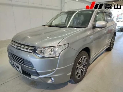 Mitsubishi OUTLANDER PHEV
