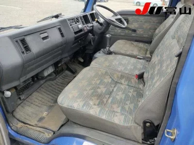 Mazda TITAN  с аукциона в Японии