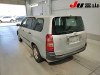 Toyota SUCCEED лот № 3043 оценка R  с аукциона в Японии 1