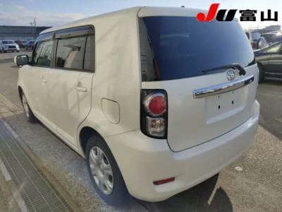 Toyota COROLLA RUMION