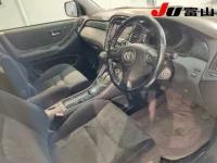 Toyota KLUGER лот № 3056 оценка 3.5  с аукциона в Японии 5