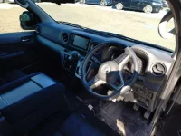 Nissan CARAVAN VAN лот № 725 оценка   с аукциона в Японии 3