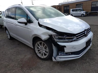 Volkswagen GOLF TOURAN