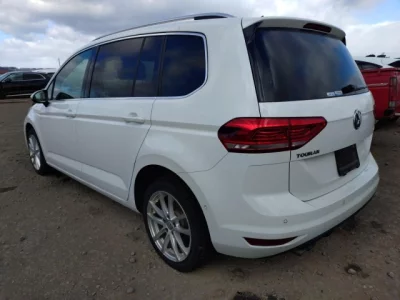 Volkswagen GOLF TOURAN