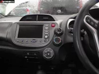 Honda FIT лот № 6036 оценка 3  с аукциона в Японии 4