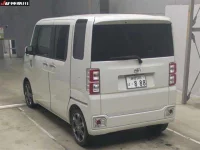 Toyota PIXIS MEGA лот № 6456 оценка 4.5  с аукциона в Японии 1