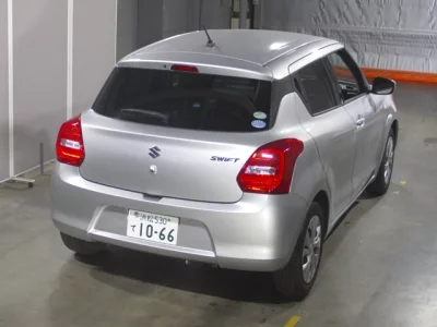 Suzuki SWIFT  с аукциона в Японии