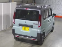 Suzuki SPACIA GEAR лот № 205 оценка 5  с аукциона в Японии 1