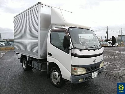 Toyota DYNA  с аукциона в Японии