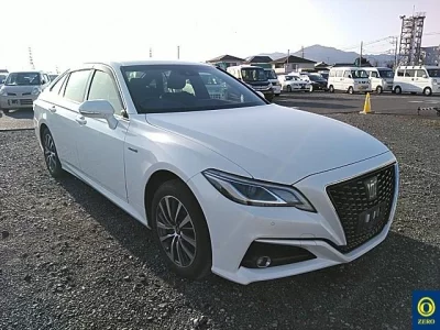 Toyota CROWN  с аукциона в Японии