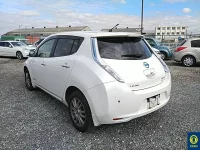 Nissan LEAF лот № 35 оценка 3.5  с аукциона в Японии 2