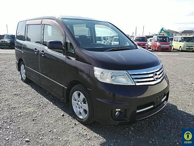 Nissan SERENA  с аукциона в Японии