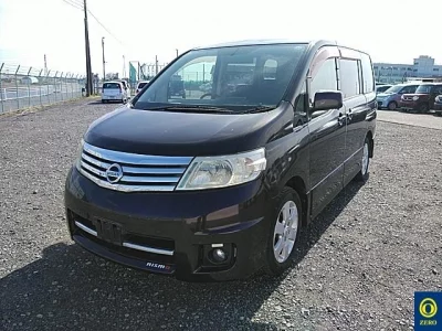 Nissan SERENA  с аукциона в Японии