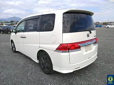 Honda STEP WAGON  с аукциона в Японии