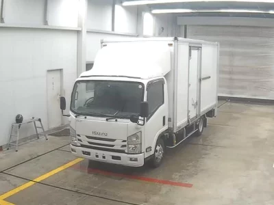 Isuzu ELF