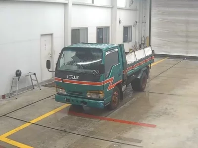 Isuzu ELF