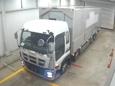 Isuzu TRUCK