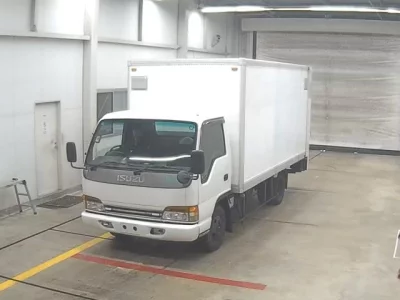 Isuzu ELF
