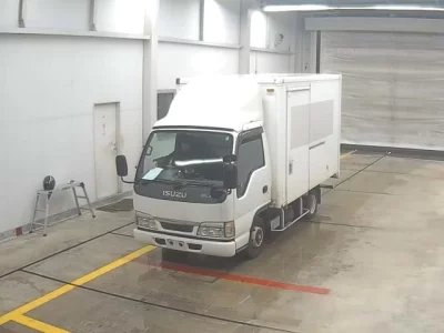Isuzu ELF