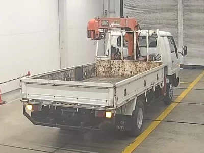 Toyota DYNA  с аукциона в Японии