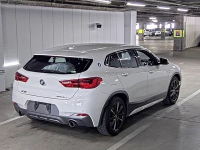 BMW X2
