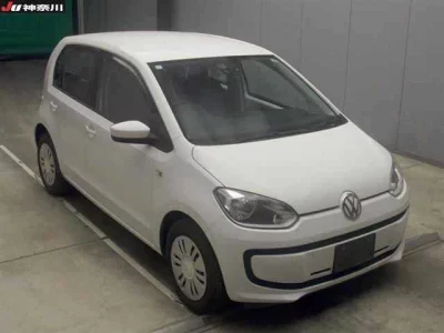 Volkswagen UP  с аукциона в Японии