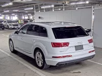Audi Q7 лот № 19 оценка 4  с аукциона в Японии 4