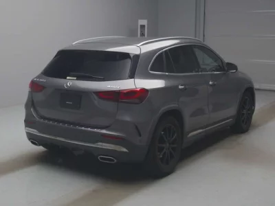 Mercedes-Benz GLA CLASS