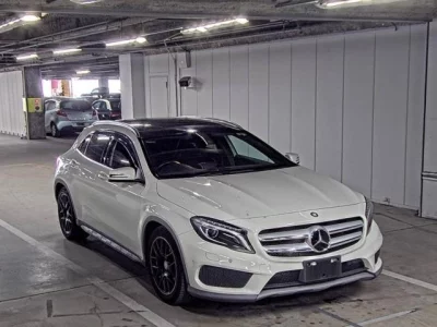 Mercedes-Benz GLA CLASS