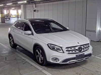 Mercedes-Benz GLA CLASS