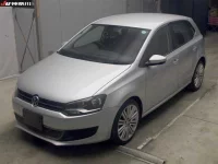 Volkswagen POLO лот № 6124 оценка 3.5  с аукциона в Японии 2
