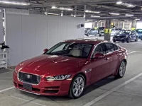 Jaguar XE лот № 46 оценка 4.5  с аукциона в Японии 3