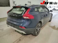 Volvo V40 лот № 5039 оценка 4  с аукциона в Японии 4