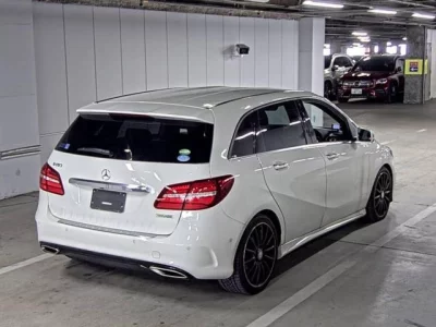 Mercedes-Benz B CLASS