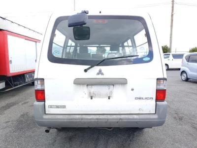 Mitsubishi DELICA