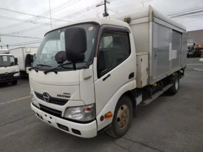 Hino DUTRO  с аукциона в Японии