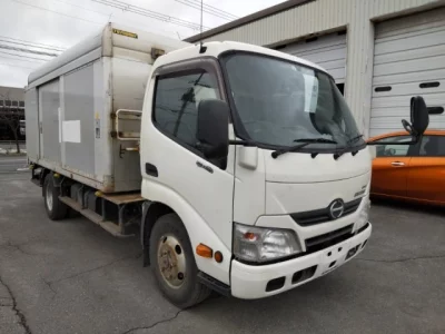 Hino DUTRO  с аукциона в Японии