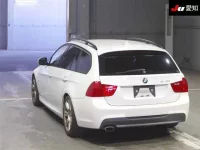 BMW 3-Series лот № 30577 оценка 3  с аукциона в Японии 1