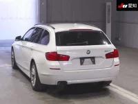 BMW 5-Series лот № 30652 оценка 3.5  с аукциона в Японии 1