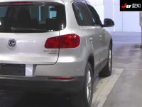 Volkswagen TIGUAN лот № 30712 оценка 3.5  с аукциона в Японии 7