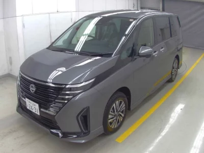 Nissan SERENA  с аукциона в Японии