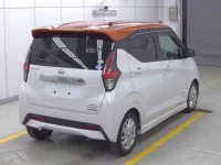 Nissan DAYZ лот № 3001 оценка 4  с аукциона в Японии 3