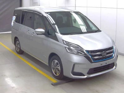 Nissan SERENA  с аукциона в Японии
