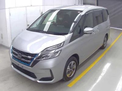 Nissan SERENA  с аукциона в Японии