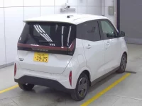 Nissan SAKURA лот № 1318 оценка 5  с аукциона в Японии 3