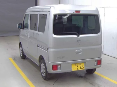 Nissan CLIPPER VAN